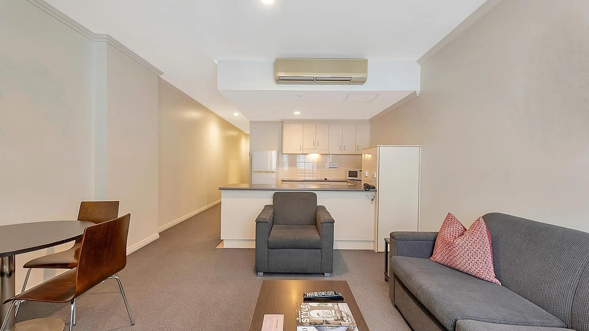 Franklin Apartments Adelaide Aparthotel