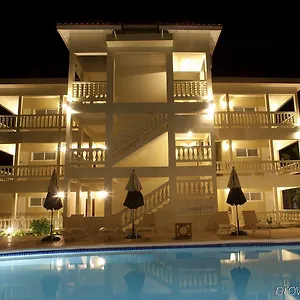Курортный комплекс Sandy Haven (adults Only) Негрил